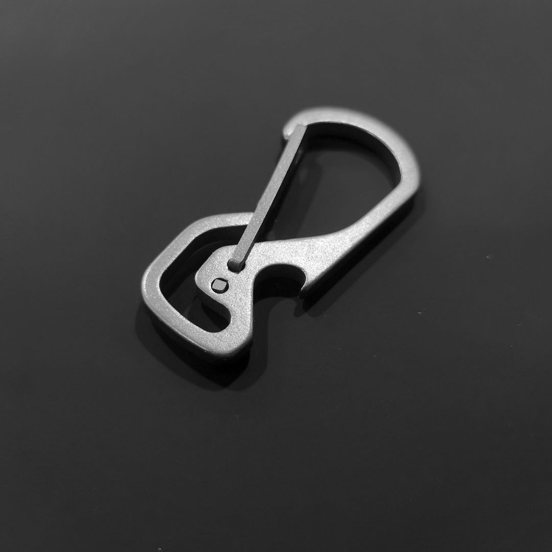 Titanium Carabiner + Bottler Opener