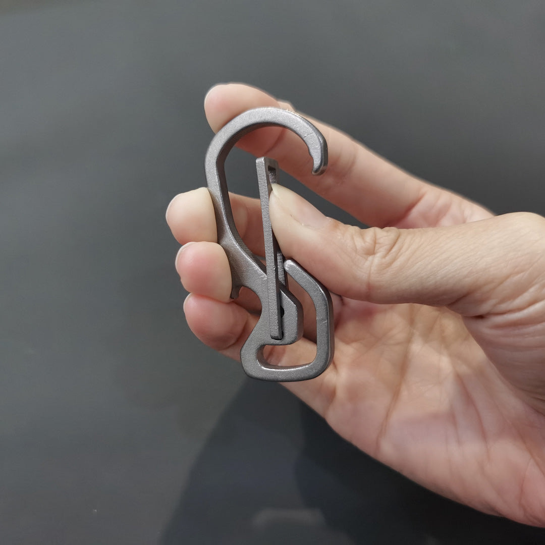 Titanium Carabiner + Bottler Opener
